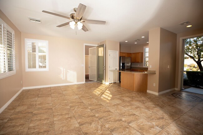 Photo - 5249 Brazelton St