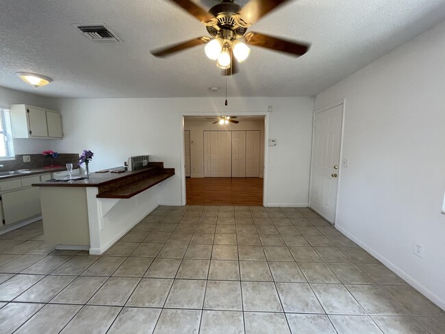 Photo - 1832 My Pl Ln