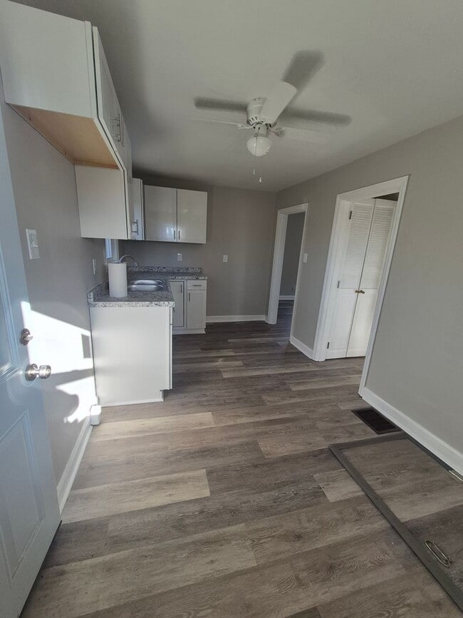 Photo - Cozy 1 bedroom house with large yard