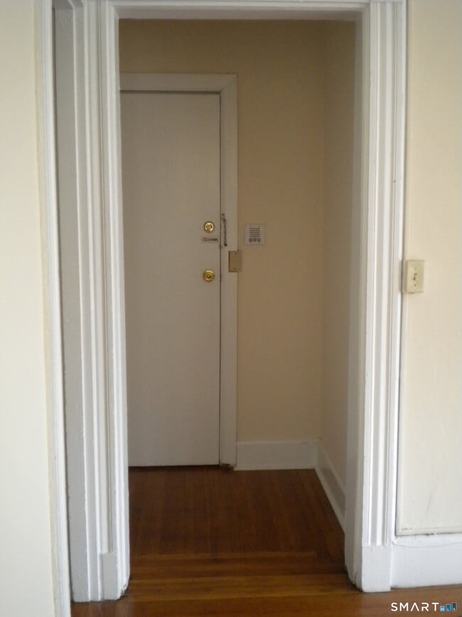 Photo - 382 Whitney Ave