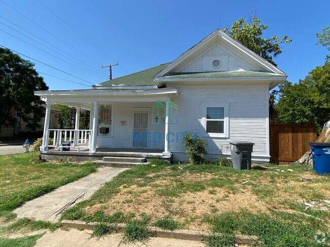 Building Photo - 3527 S Harwood St Rental
