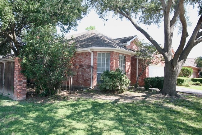 Photo - 6706 Prairie Dunes Dr