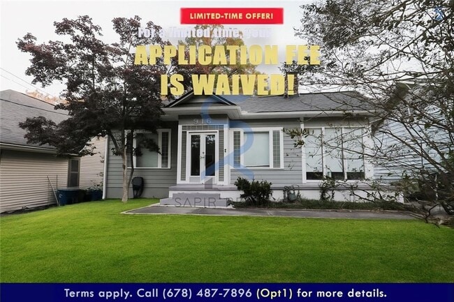 Building Photo - 916 Greenwood Ave NE Unit B