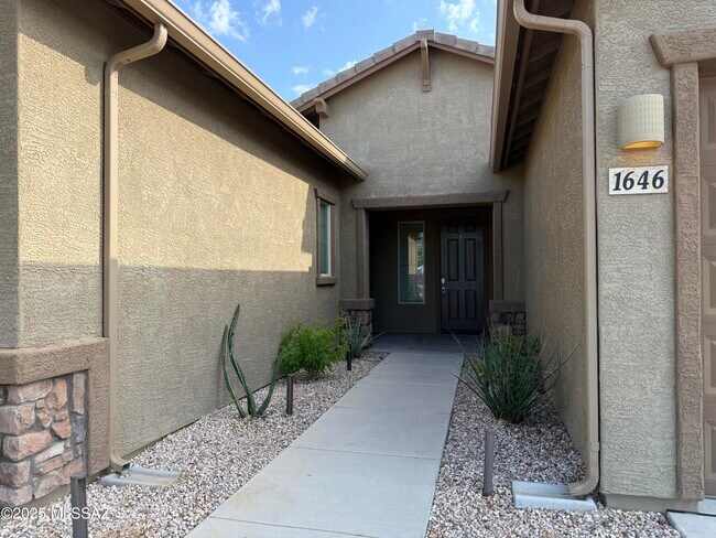 Photo - 1646 W Aristides St