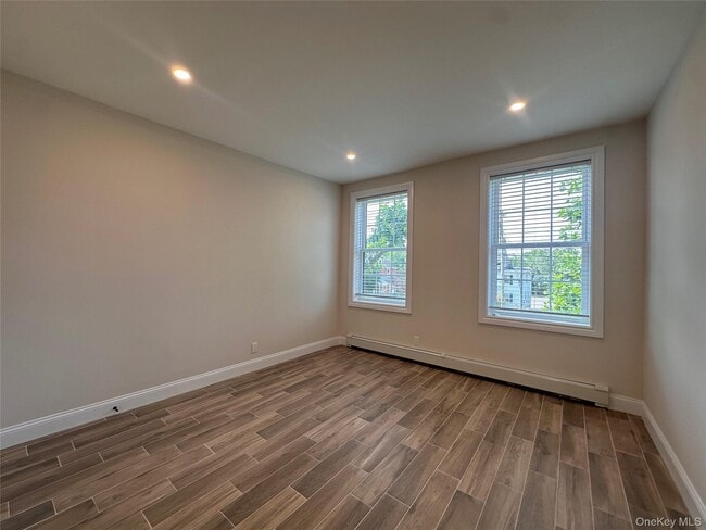 Photo - 150 Main St Unit 2