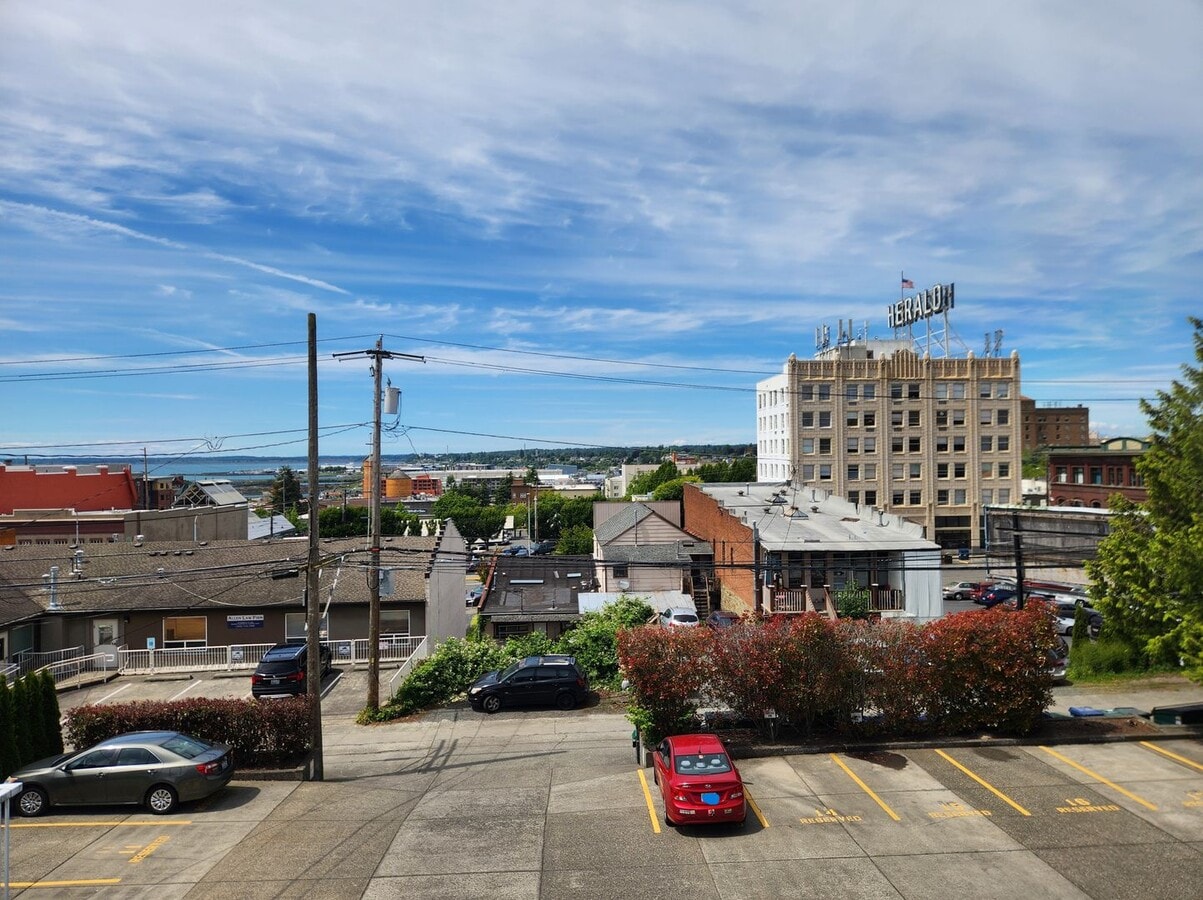 Photo - 1119 N Forest St