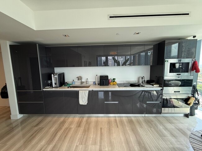 Photo - 1451 Brickell Ave Unit 2506