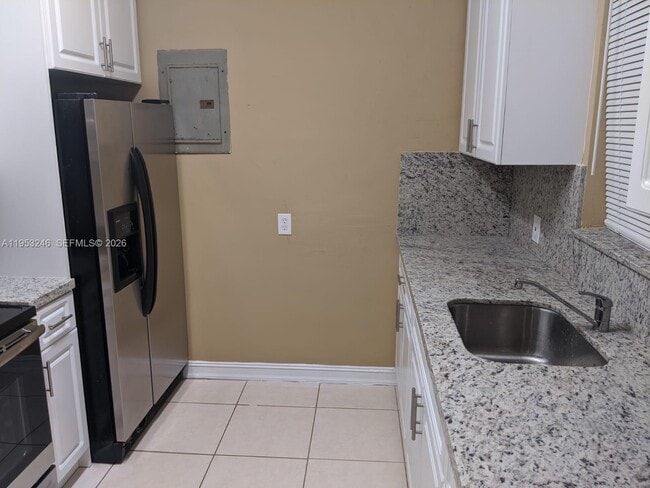 Photo - 928 SW 8th Ave Unidad 1/2