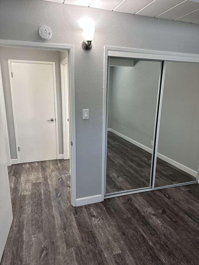 Photo - Layne Court Apartments