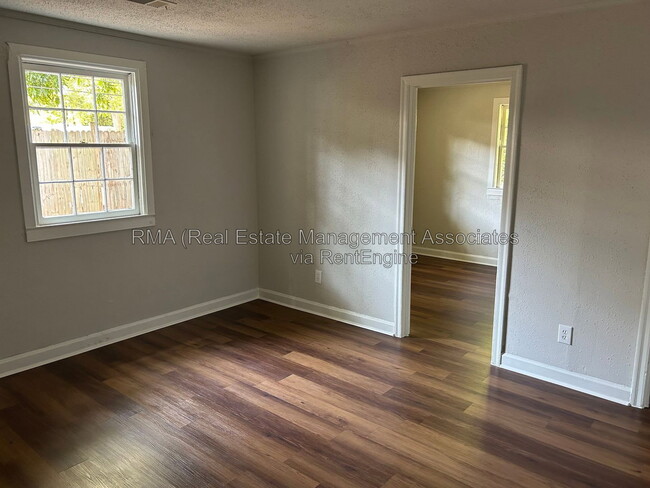 Photo - 1321 Drewery Ave Unit A