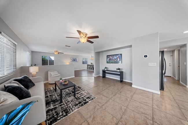 Photo - 4376 Grafton Cir