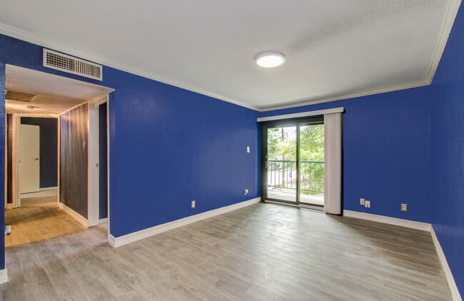 Photo - 2814 S Bartell Dr Unidad J210