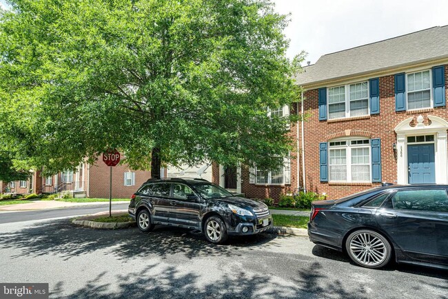 Photo - 2390 Abington Dr