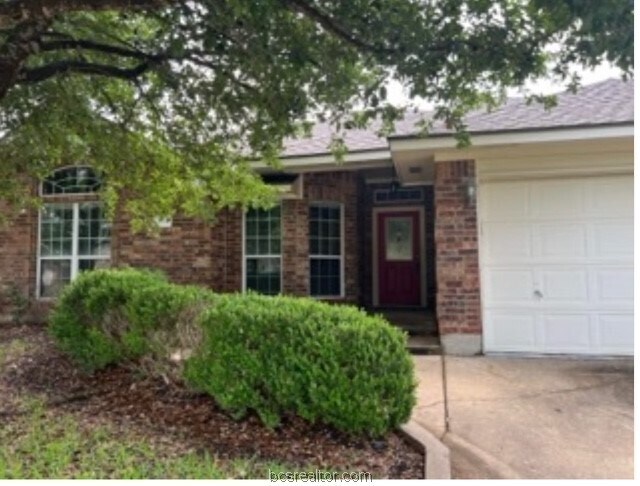 Photo - 1104 Coeburn Ct