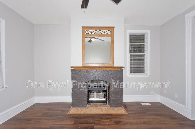 Photo - 3006 Brooklyn Ave