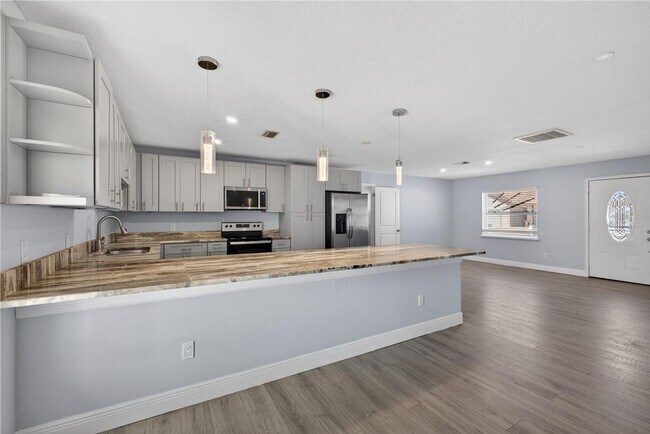 Photo - SINGLE FAMILY HOME IN DOWNTOWN KISSIMMEE! 3/2