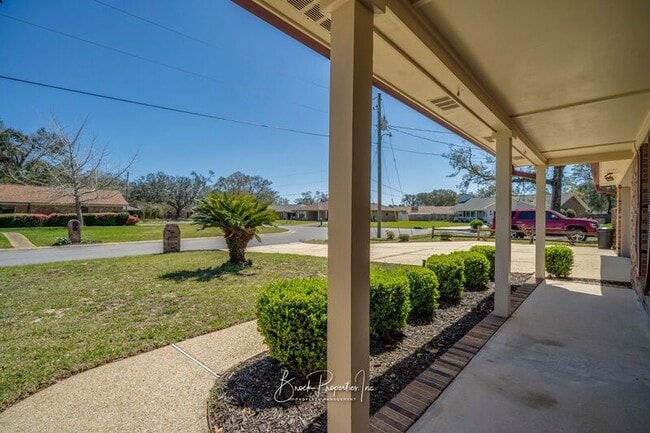 325 S 73rd Ave