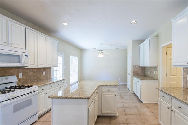 Photo - 13630 Country Green Ct