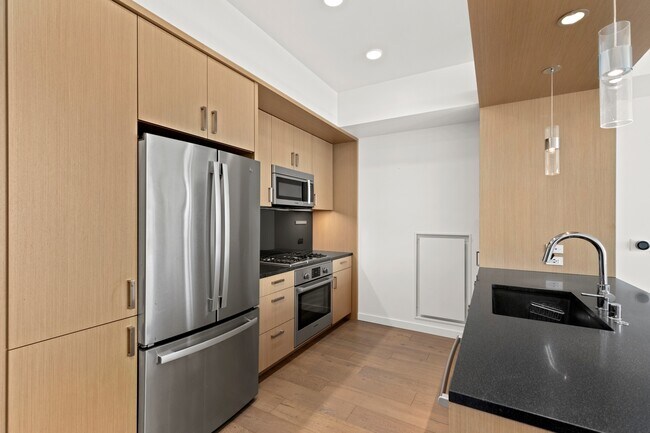 Photo - 1321 Seneca St Unit 1608