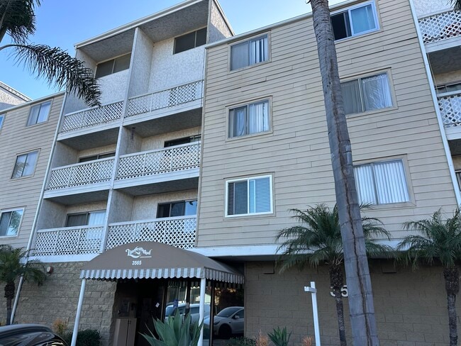 Photo - 3565 Linden Ave Apartment