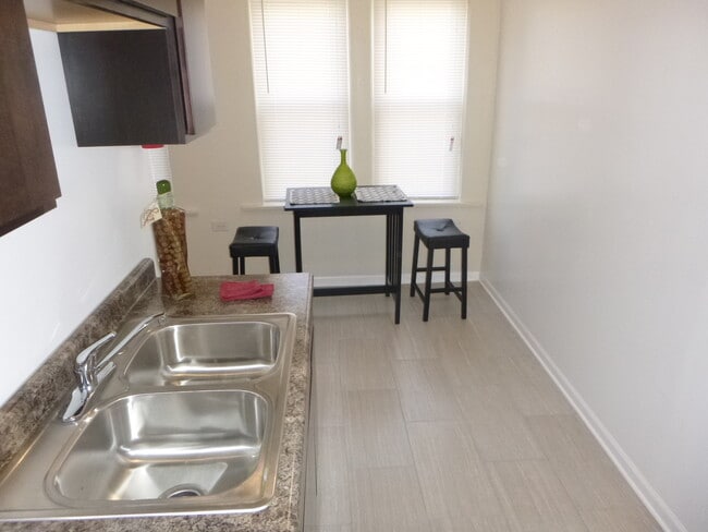 Photo - 3156 W Warren Blvd Unit 208