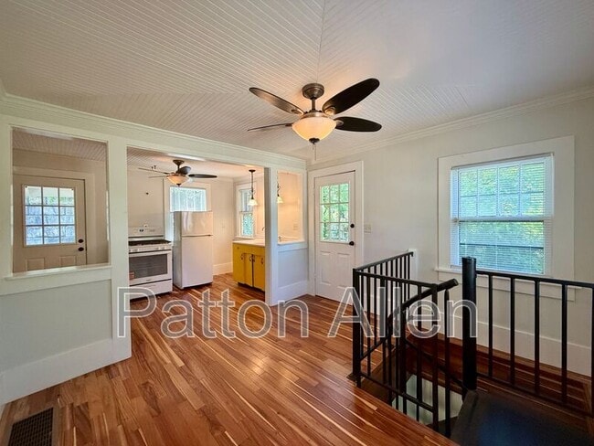 Photo - 15.5 Wamboldt Ave