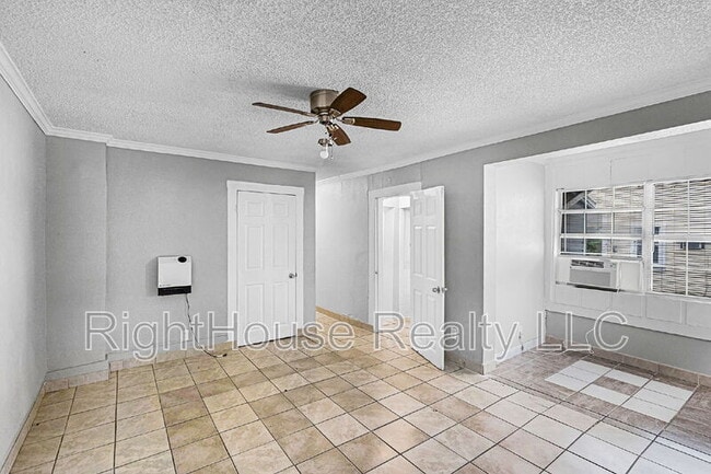 Photo - 113 S Grove St Unit Apt 1