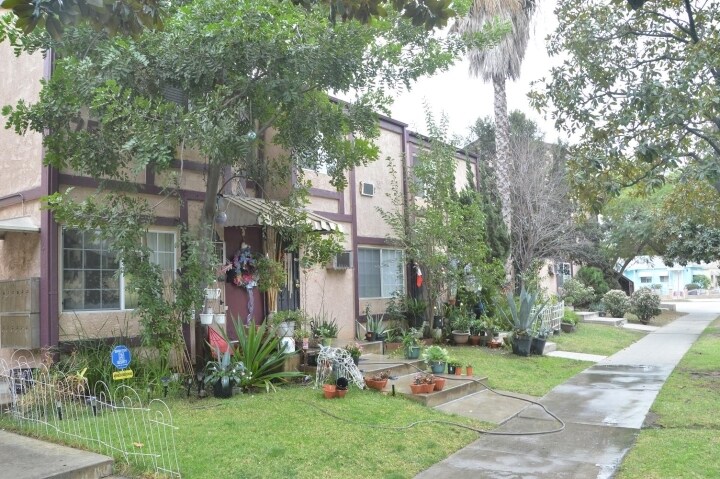 Photo - 756-760 N Garfield Ave Apartments
