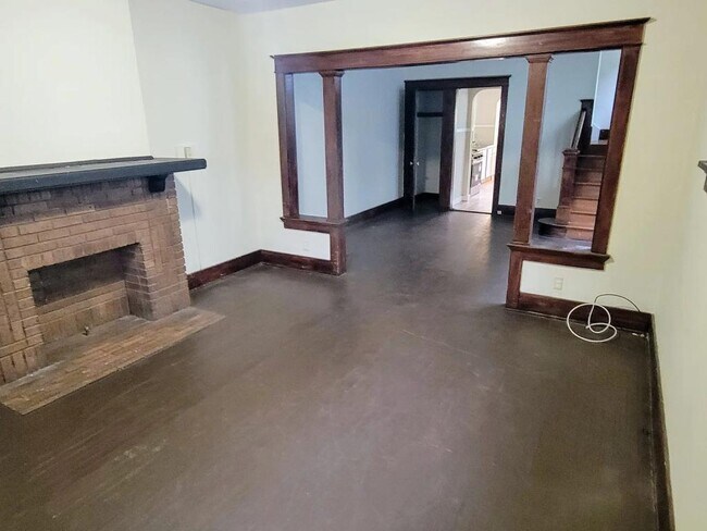 Photo - 33 E Norman Ave