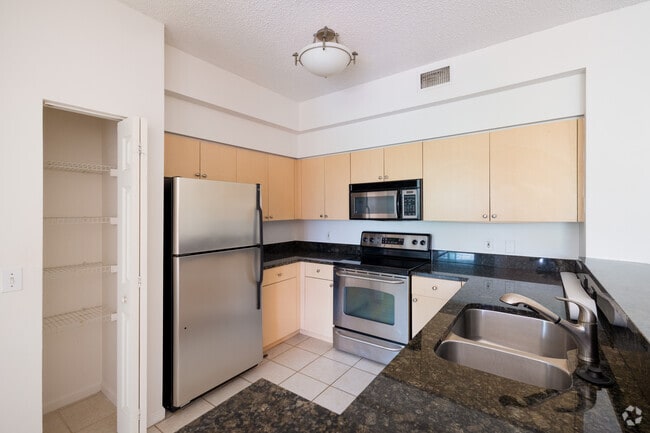 2BR, 2BA - 1,205SF - Kitchen