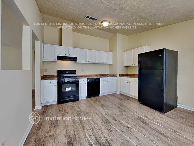 Photo - 2795 Wildflower Ln SW