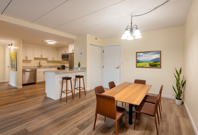 Staged Dining Room - 2 Bed 2 Bath - Phillips Park Apartments