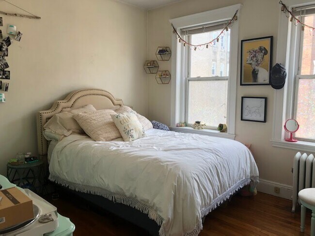 Photo - 213 Kelton St