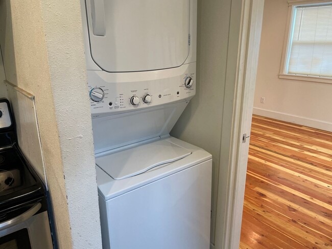 Photo - 325 N Jefferson St Unit 325 N Jefferson St. - #1