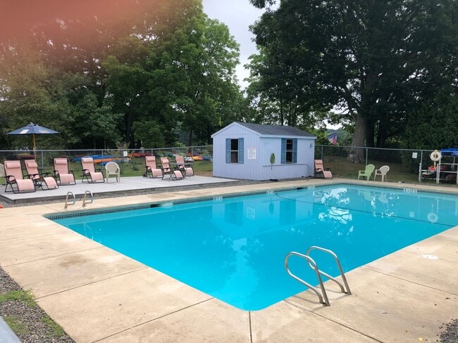 Photo - Beautiful 4 Bed/2.5 Bath Condo Available Now in Portsmouth NH | Unit 67