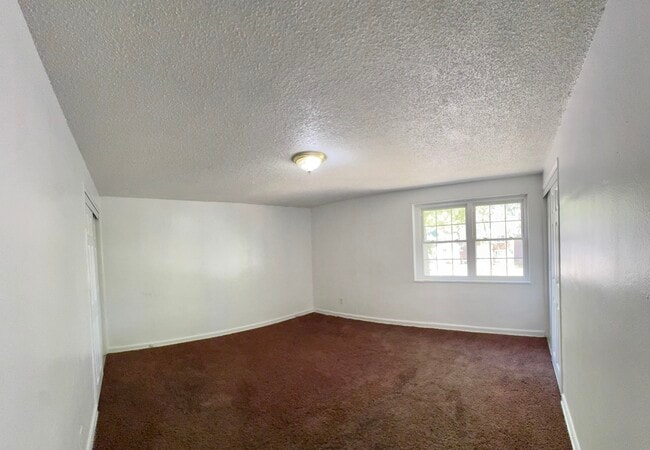 Photo - 928 N Prairie Ave