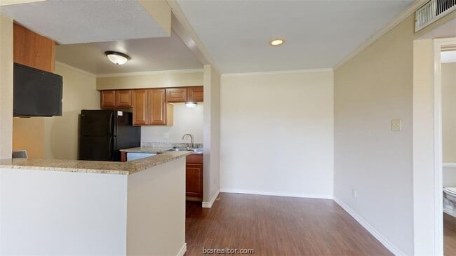 Photo - 904 University Oaks Blvd Unit 3
