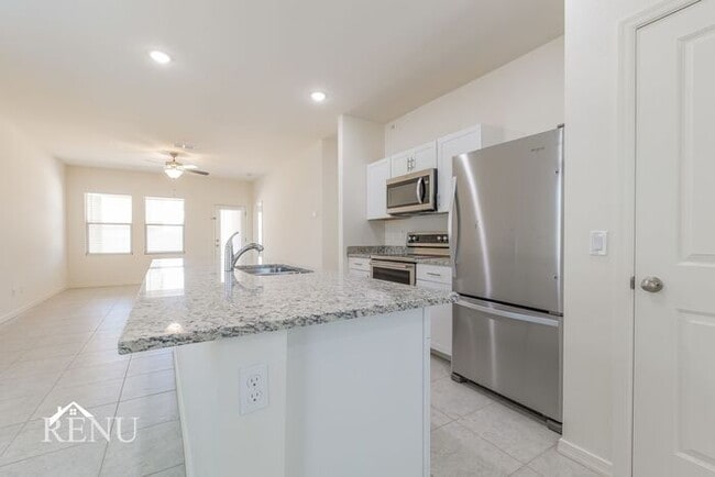 Photo - 35411 W San Capistrano Ave