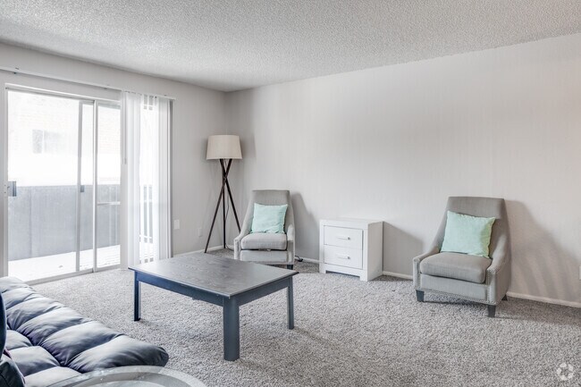 1BR, 1BA - 700SF - Boulder Crossroads