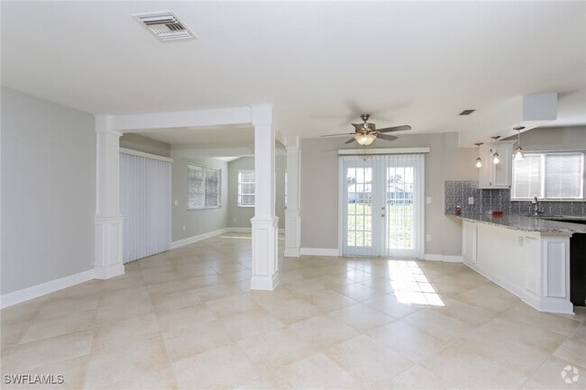 Building Photo - 5487 Kenwood Dr Rental
