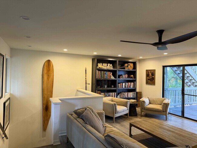 Photo - 220 Kaiola Pl