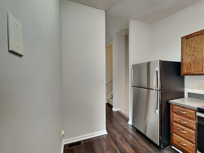 Photo - 3025 Oneida Rd