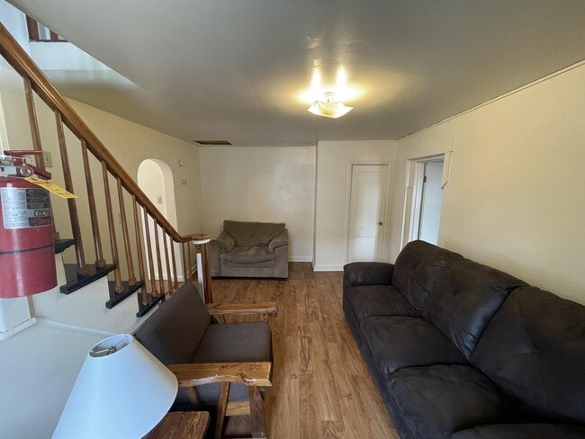 Photo - 854 Wayne Ave