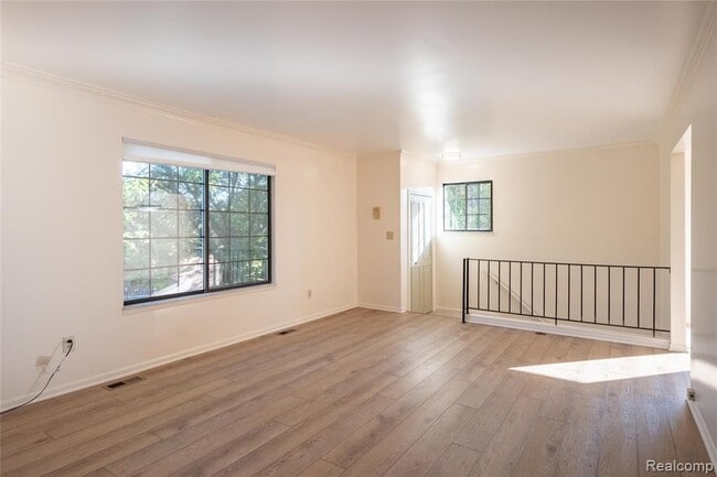 Photo - 276 Meadow Bridge Dr