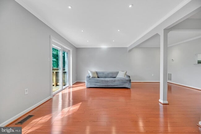 Photo - 7826 Mt Woodley Pl