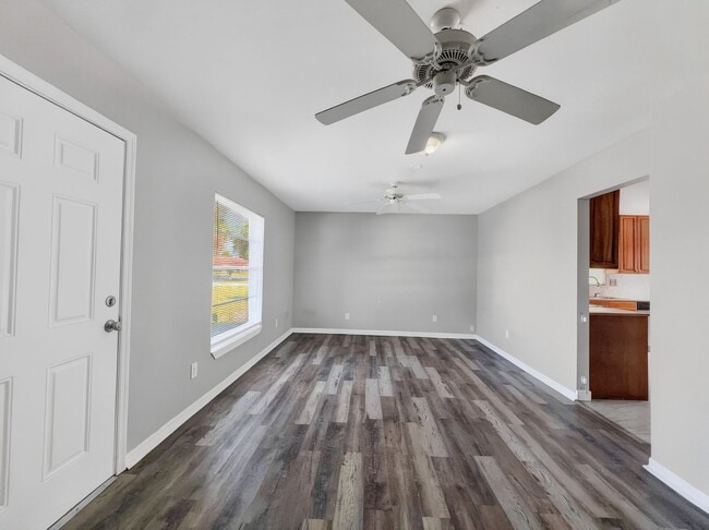 Photo - 27673 Los Amigos Ln Unit #1