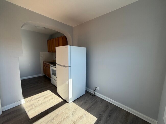 Photo - 6960 N Ashland Blvd Unit 409