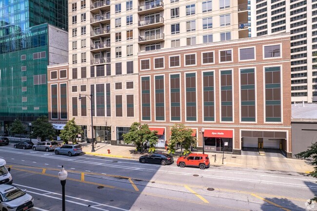 Photo - 1111 S Wabash Ave