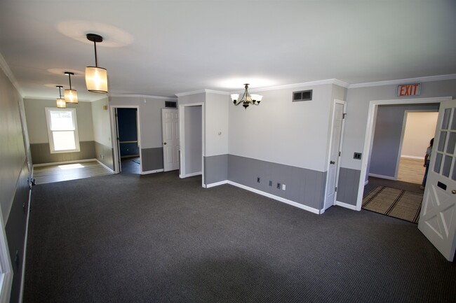 Photo - 123 N Jackson St
