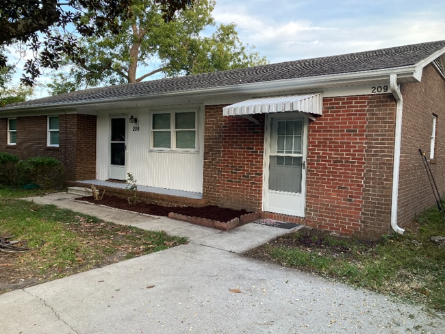 Building Photo - 209 Antoinette Dr Rental